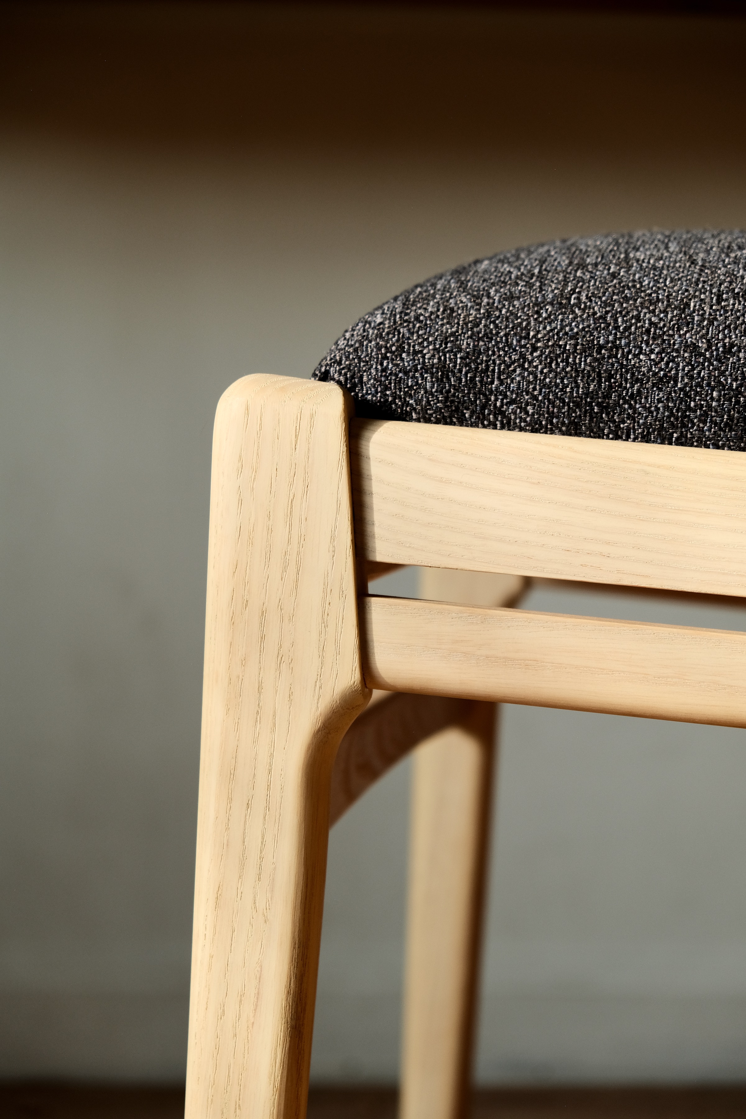 Apprentice Chair joinery detail